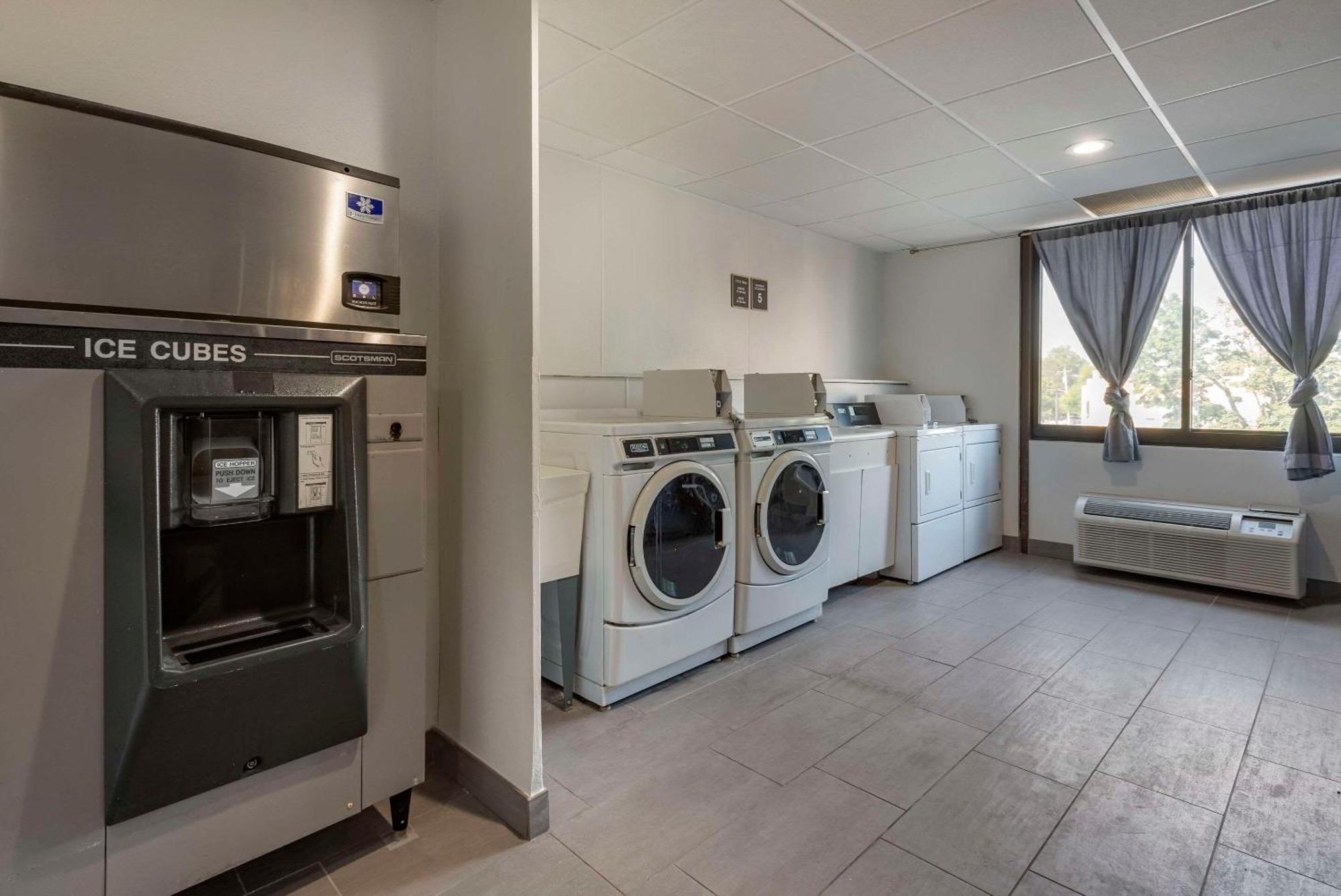 צ'סטר Comfort Inn Philadelphia International Airport West מראה חיצוני תמונה